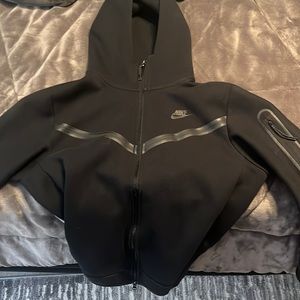 Mens M Black Nike Tech, Slightly Worn, Good Condition